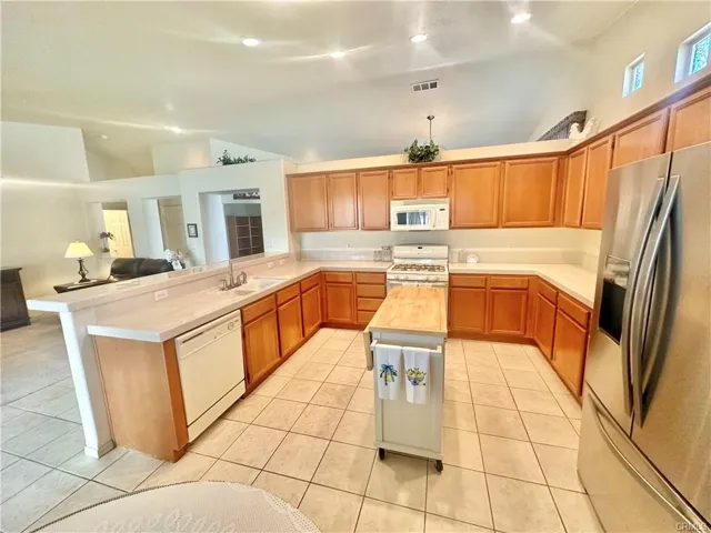 21245 Cask Court, Apple Valley, California 92308