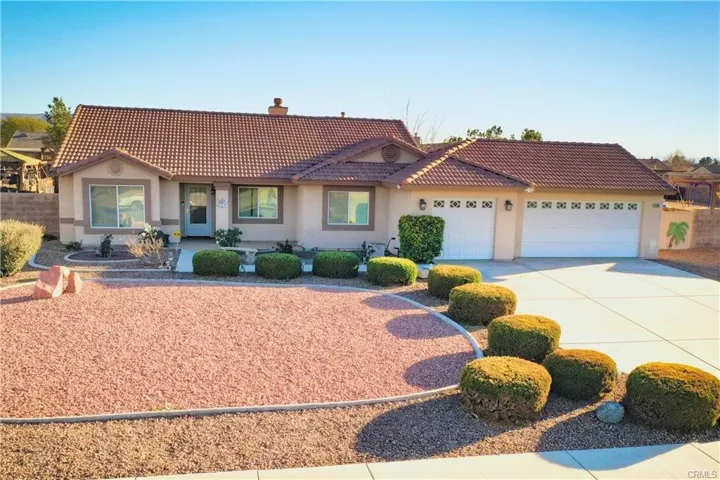 21245 Cask Court, Apple Valley, California 92308