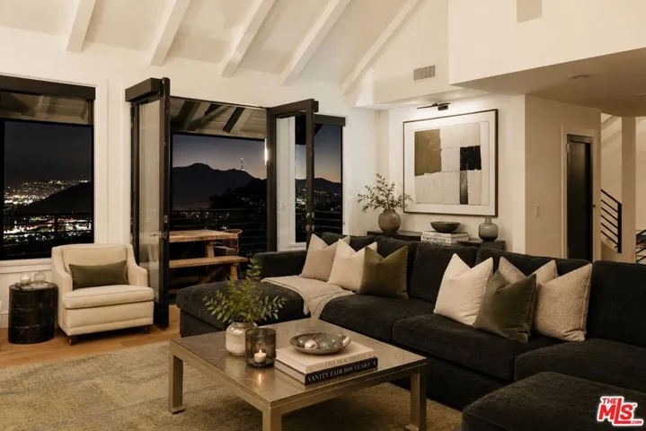 7825 Torreyson Drive, Los Angeles, California 90046