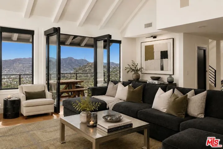 7825 Torreyson Drive, Los Angeles, California 90046