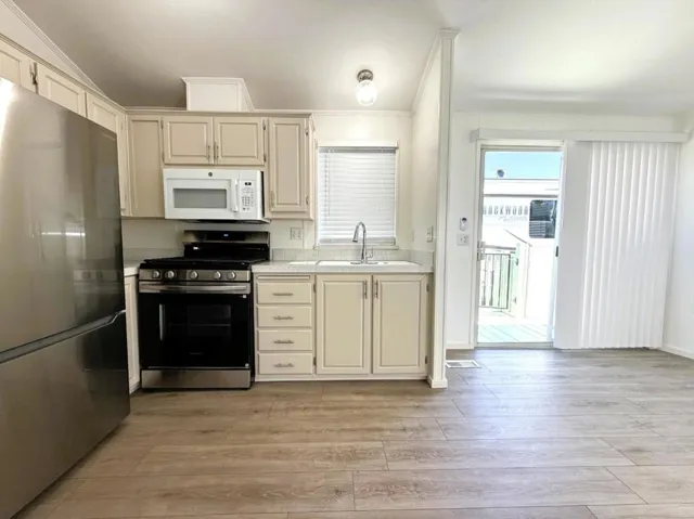 828 Olivina Avenue 3, Livermore, California 94551