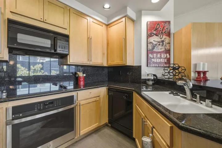144 S 3rd Street 609, San Jose, California 95112