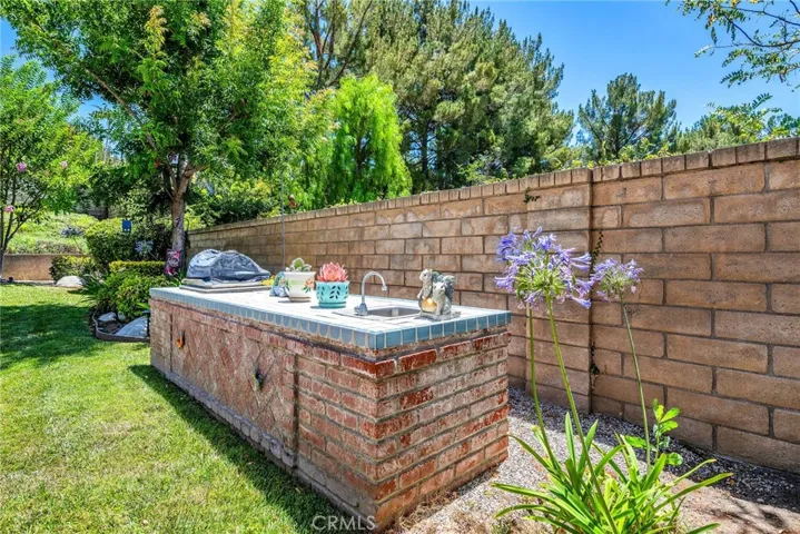 23402 Lane Court, Valencia, California 91354
