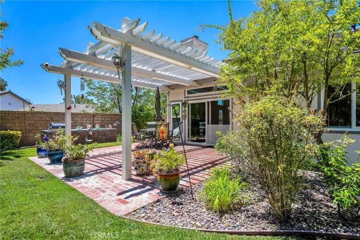 23402 Lane Court, Valencia, California 91354