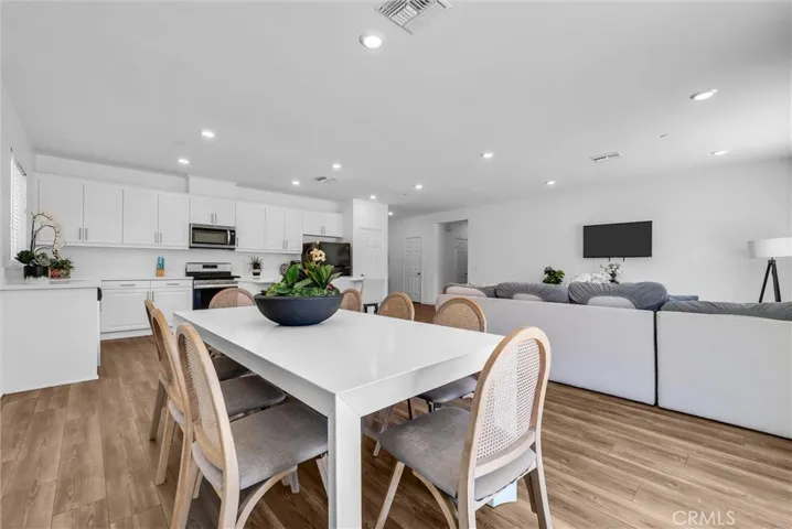 21065 Old Cedar Court, Riverside, California 92507