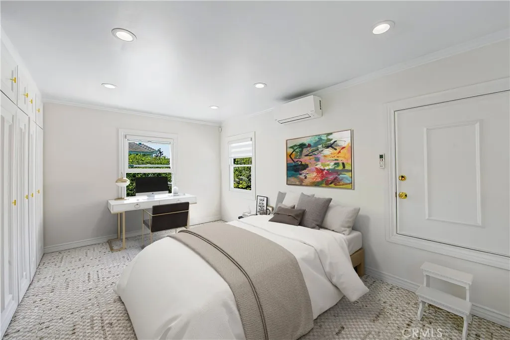 4th Bedroom Suite with full bathroom