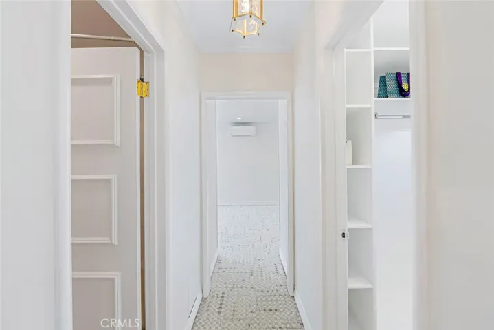 4th Bedroom Entry & Closet