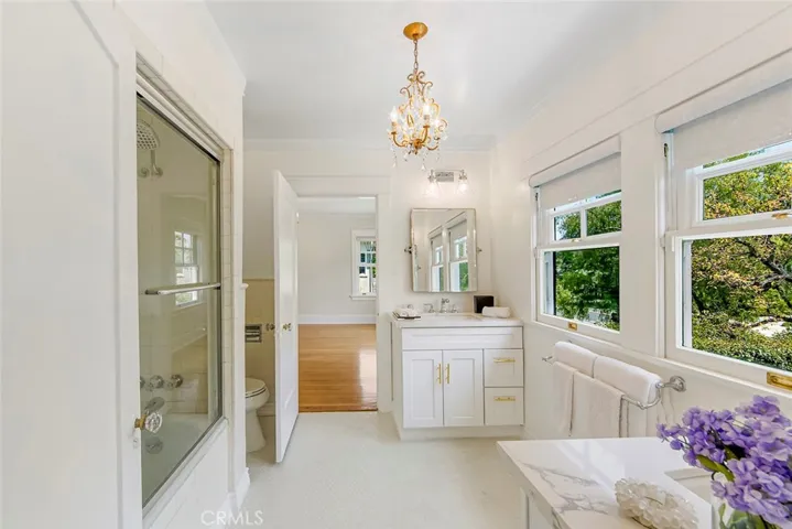 333 S Arden Boulevard, Los Angeles, California 90020