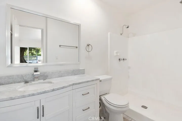 6535 Fulton, Los Angeles, California 91401