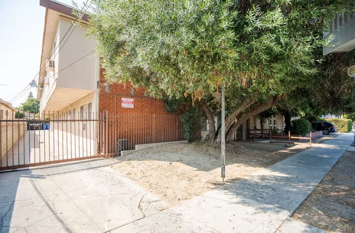 6535 Fulton, Los Angeles, California 91401