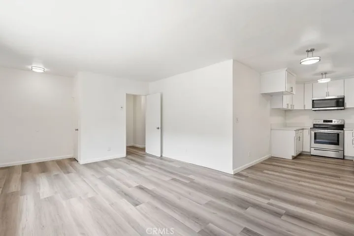 6535 Fulton, Los Angeles, California 91401