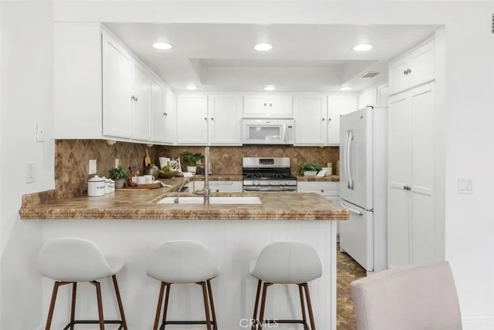 Plenty of cabinetry and counter space to meet all your cooking and storage needs.