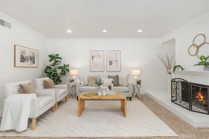 1080 Border, Corona, California 92882
