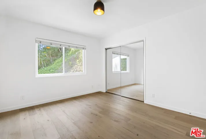 3101 N Beachwood Drive, Los Angeles, California 90068