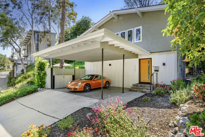 3101 N Beachwood Drive, Los Angeles, California 90068