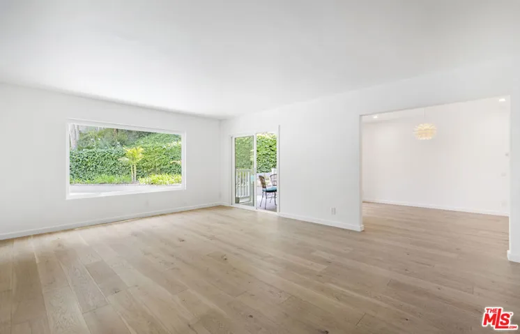3101 N Beachwood Drive, Los Angeles, California 90068