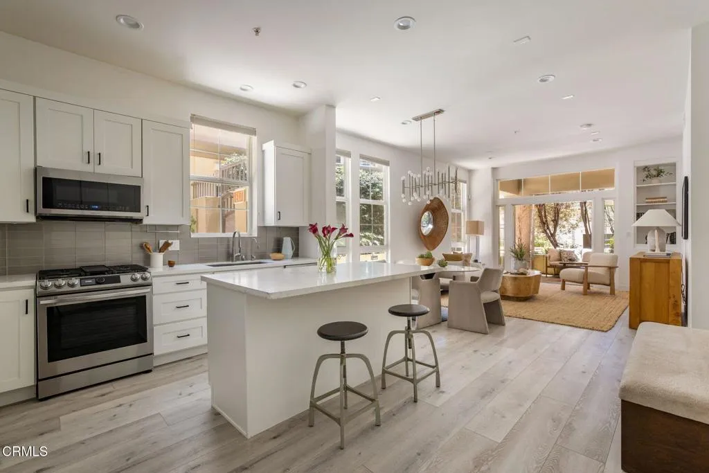 020_Pacific Promenade 13020 Unit 102_by