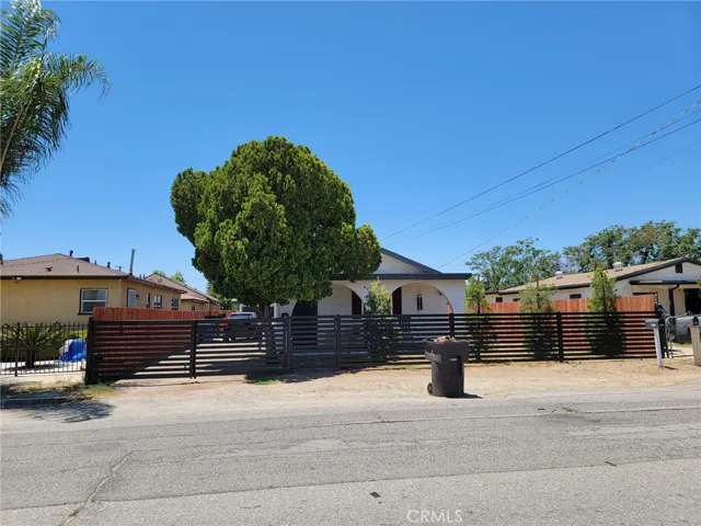4832 Mitchell, Riverside, California 92505