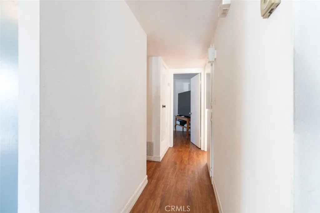 Hallway to bedrooms