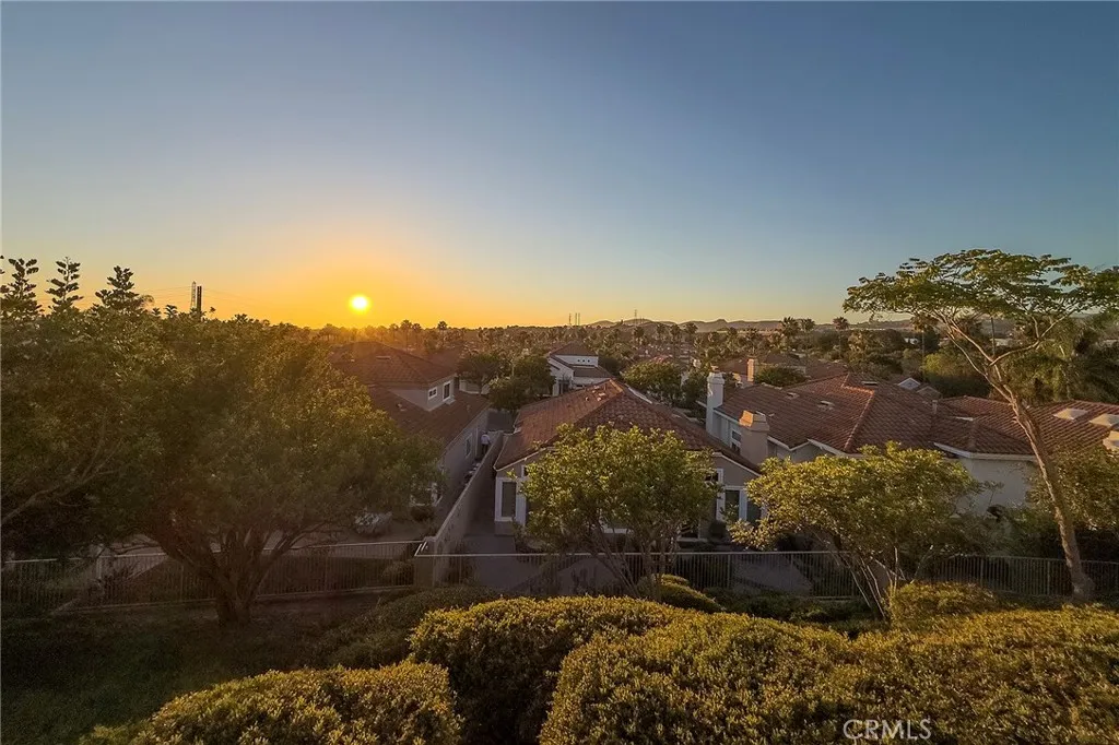 Sunset from backyard2