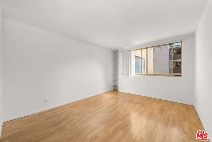 1300 Midvale Avenue 408, Los Angeles, California 90024