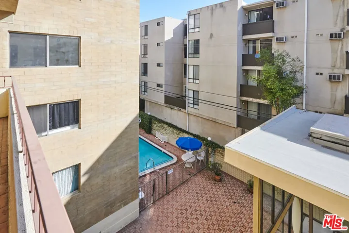 1300 Midvale Avenue 408, Los Angeles, California 90024