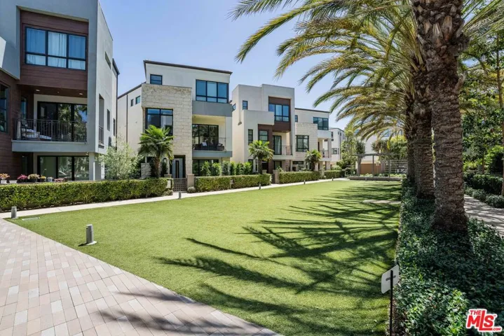 12646 W Seacoast Place, Los Angeles, California 90094