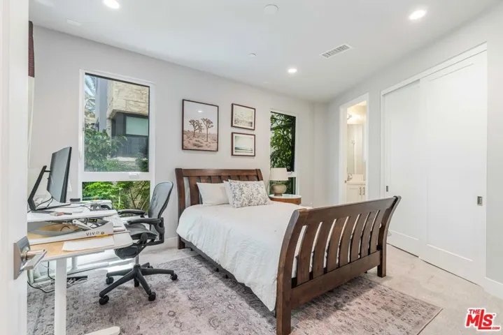 12646 W Seacoast Place, Los Angeles, California 90094
