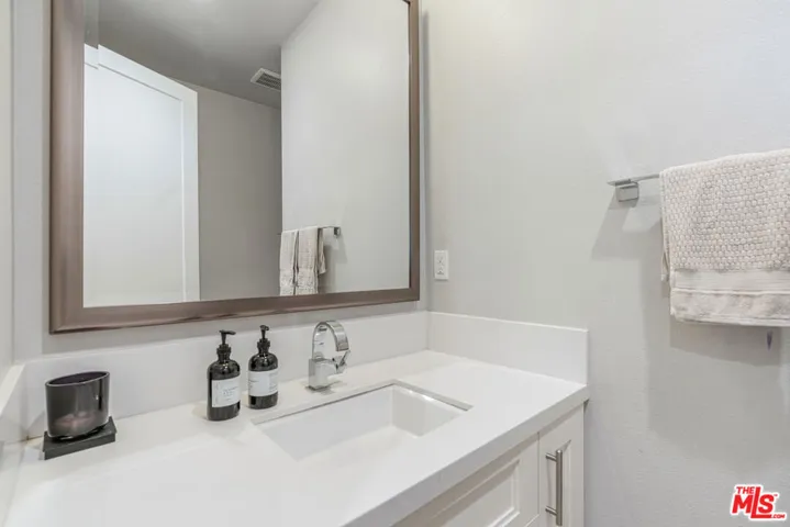 12646 W Seacoast Place, Los Angeles, California 90094