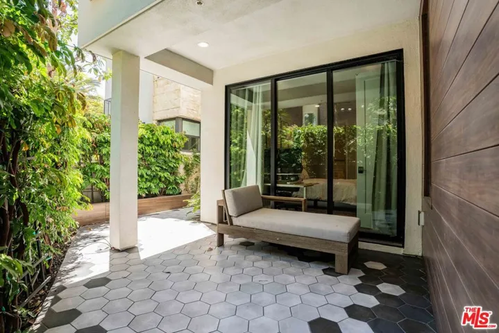12646 W Seacoast Place, Los Angeles, California 90094