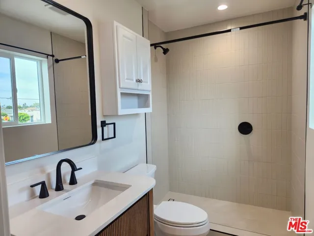 1154 W 67th Street, Los Angeles, California 90044