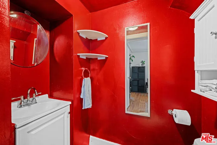 6104 Winans Drive, Los Angeles, California 90068
