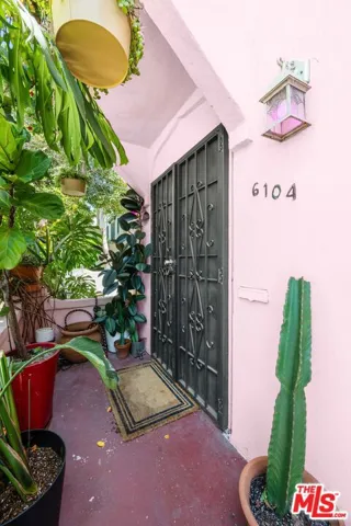 6104 Winans Drive, Los Angeles, California 90068