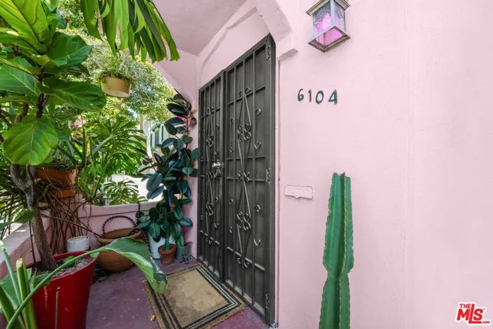 6104 Winans Drive, Los Angeles, California 90068