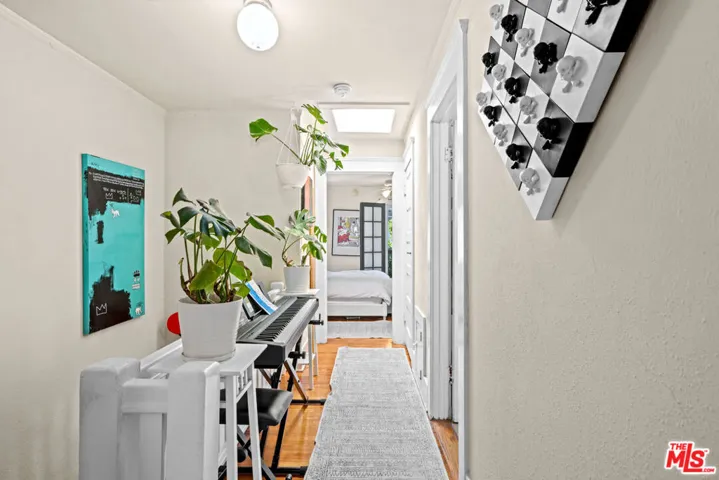 6104 Winans Drive, Los Angeles, California 90068