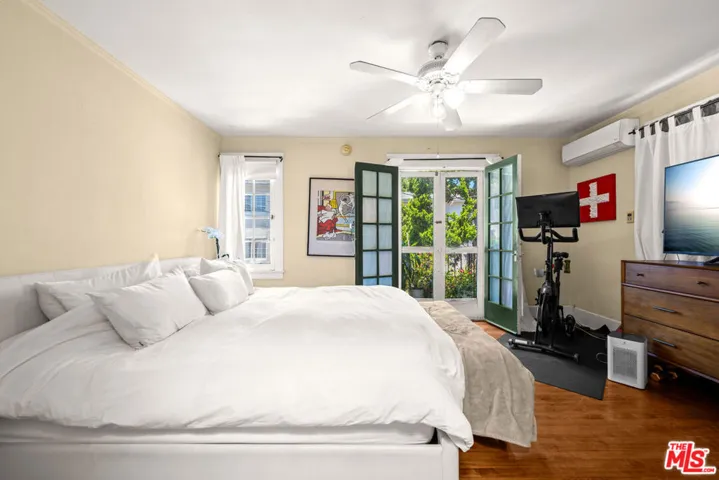 6104 Winans Drive, Los Angeles, California 90068