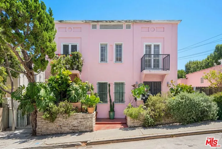 6104 Winans Drive, Los Angeles, California 90068