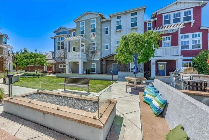 1911 Stella Street, Mountain View, California 94043