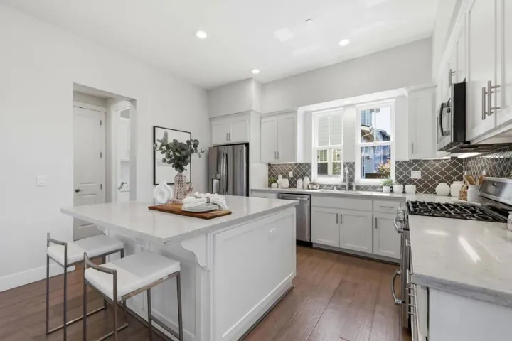 1911 Stella Street, Mountain View, California 94043