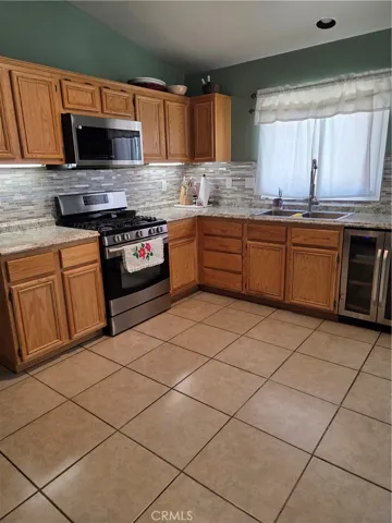 15053 Brown, Victorville, California 92394