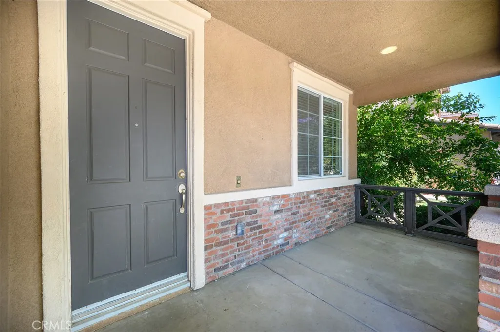 Fron porch
