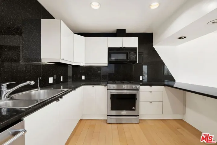 101 California Avenue 802, Santa Monica, California 90403