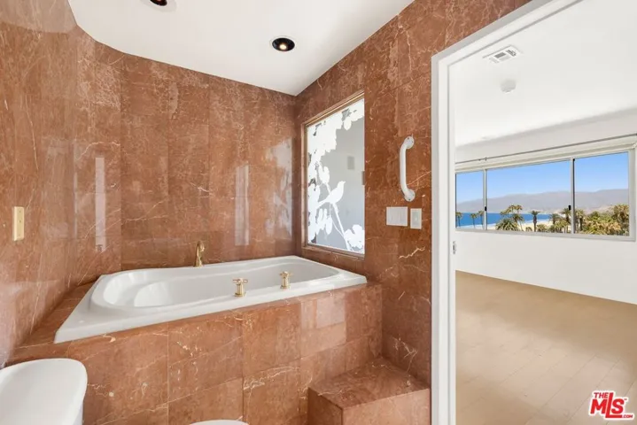 101 California Avenue 802, Santa Monica, California 90403