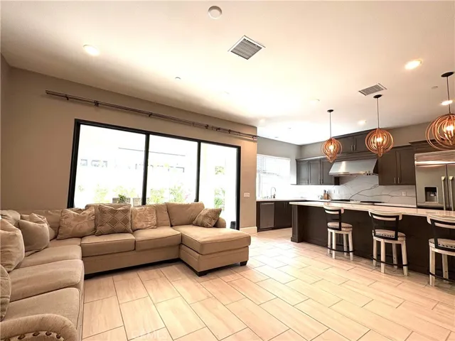 85 Derby, Irvine, California 92602