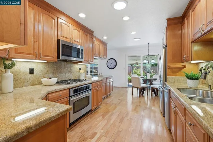 2334 Ramona St, Pinole, California 94564