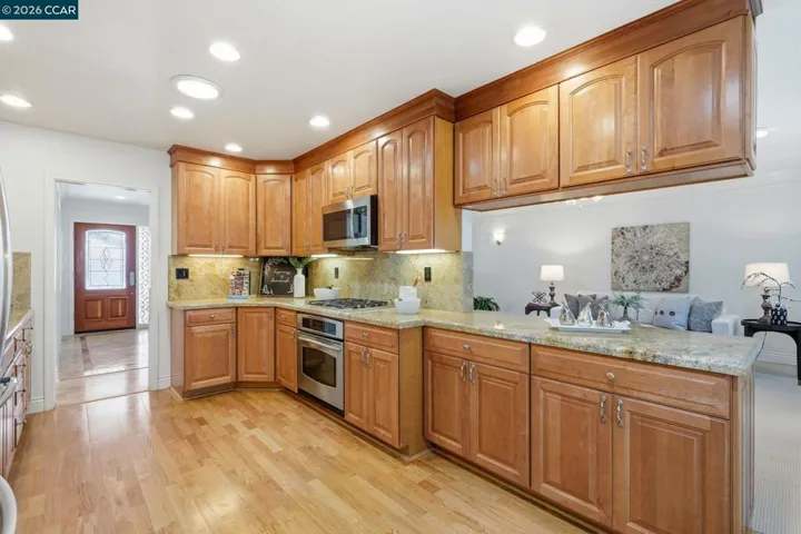 2334 Ramona St, Pinole, California 94564