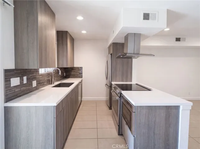 5300 E Waverly Drive H6, Palm Springs, California 92264