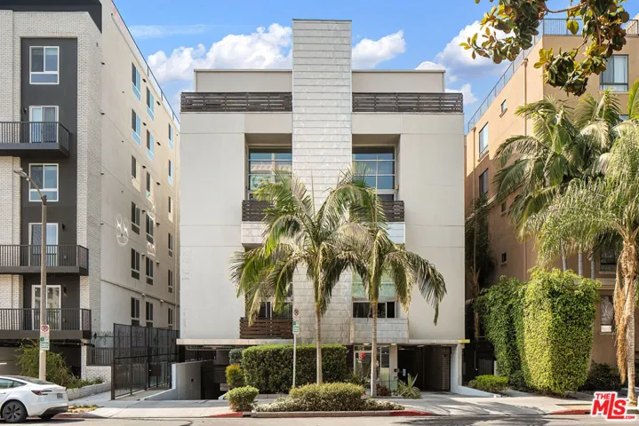 7062 Hawthorn Avenue 203, Los Angeles, California 90028