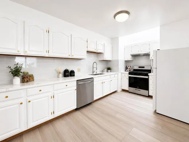 1671 30th Avenue, San Francisco, California 94122