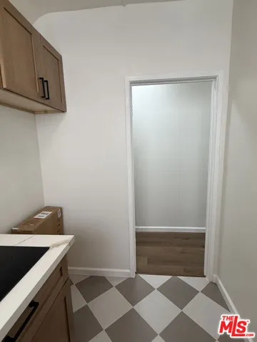 44 Rose Avenue, Los Angeles, California 90291